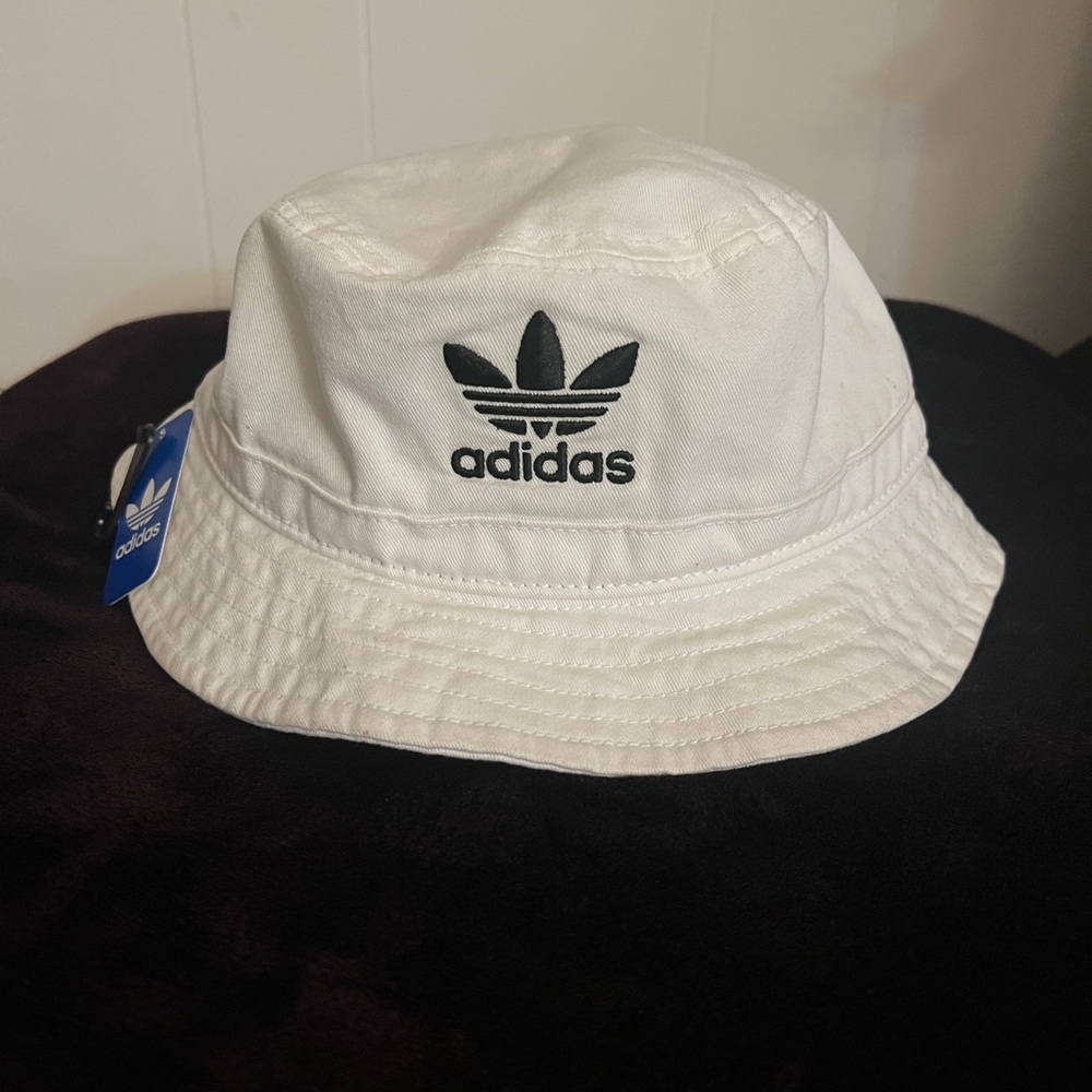 adidas bucket hat